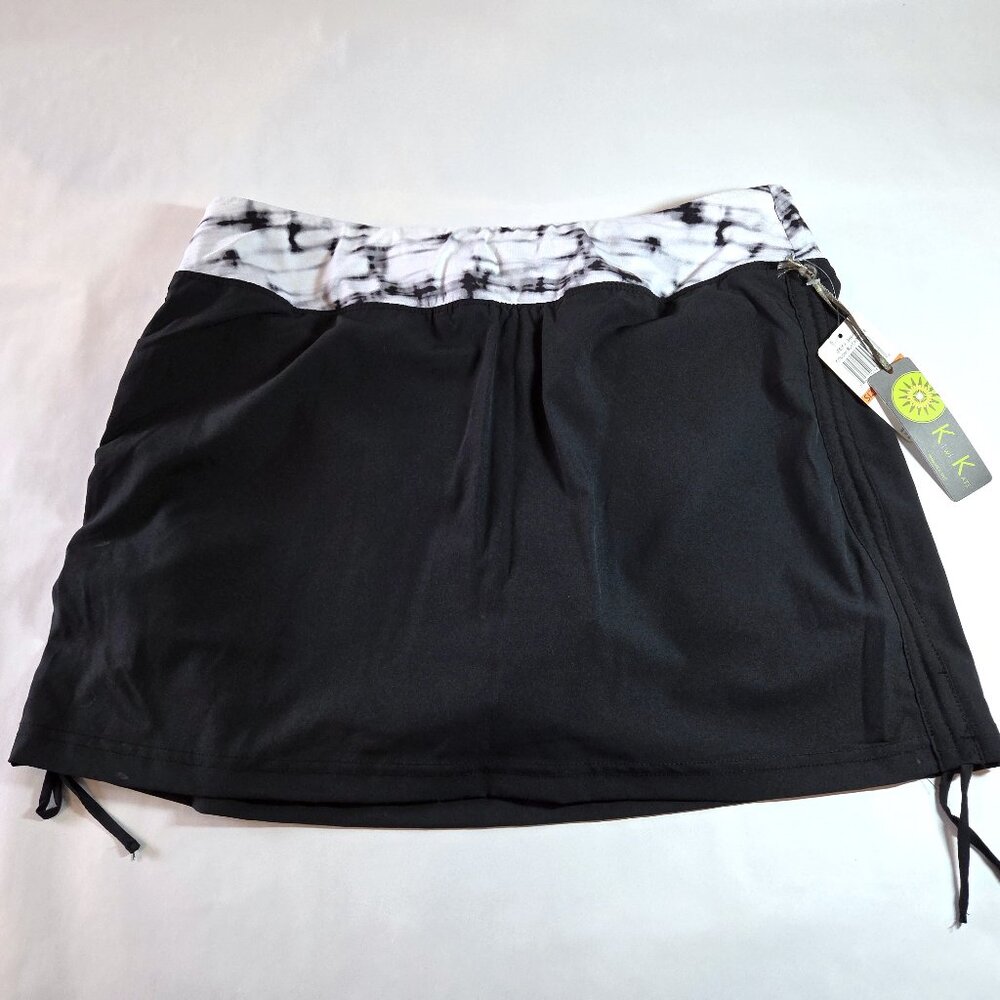 NWT Kiwi Kate Skort with back pocket